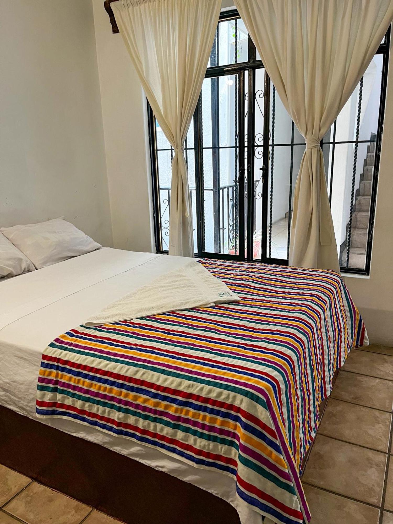 Hotel Om Downtown Santa Cruz Huatulco Quarto foto